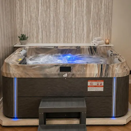 Διαμέρισμα Alto 101 - Romantic Jacuzzi Δυρράχιο