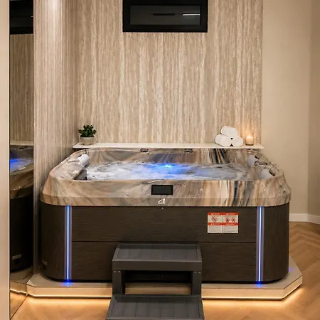 Alto 101 - Romantic Jacuzzi Δυρράχιο